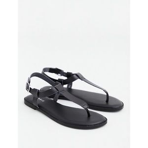 Torrid T-Strap Sandal - Faux Leather Black (WW) Sz 11